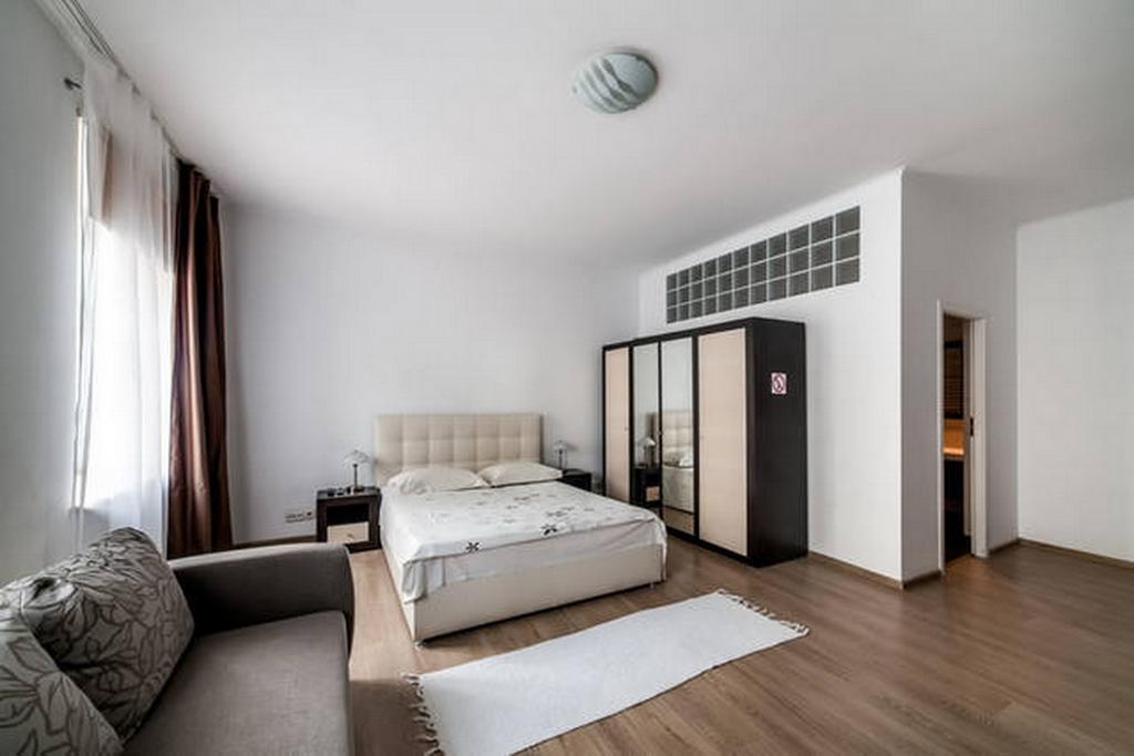 Apartment In The Centre Of 利沃夫 客房 照片